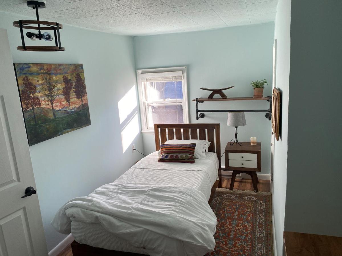 ブルーミントンBoho-Chic Travel Pad - Unit 2アパートメント エクステリア 写真