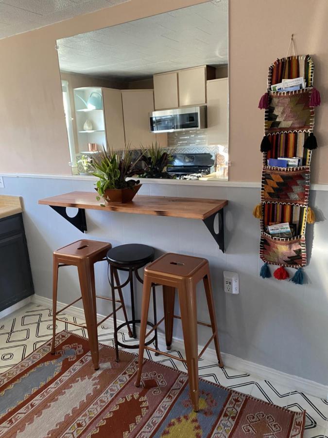 ブルーミントンBoho-Chic Travel Pad - Unit 2アパートメント エクステリア 写真