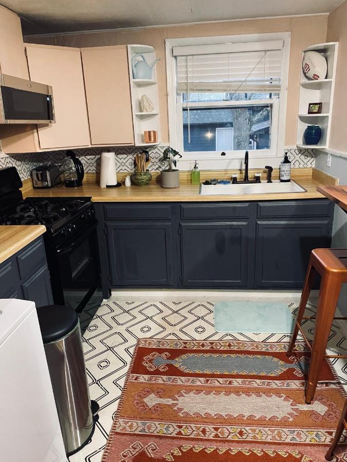 ブルーミントンBoho-Chic Travel Pad - Unit 2アパートメント エクステリア 写真