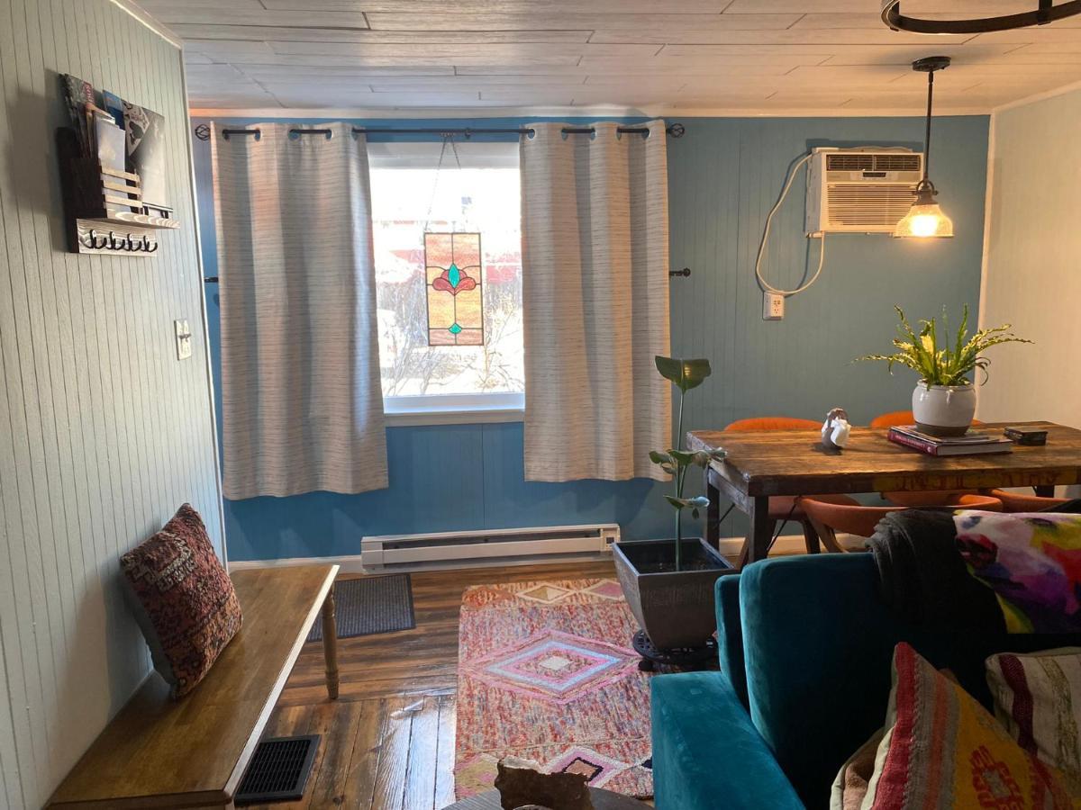 ブルーミントンBoho-Chic Travel Pad - Unit 2アパートメント エクステリア 写真